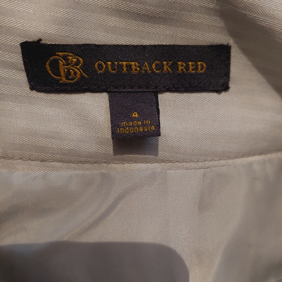 Outback Red size 4 poly/wool blend skirt. 16 inches long. Dry clean. - Picture 3 of 4